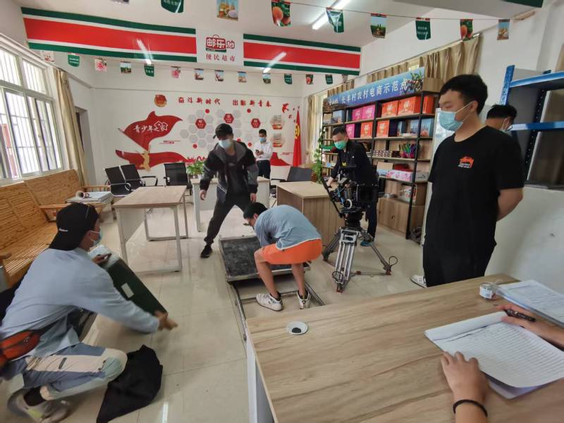 大余县广告片拍摄公司：极简主义践行者，少即是多的视觉哲学